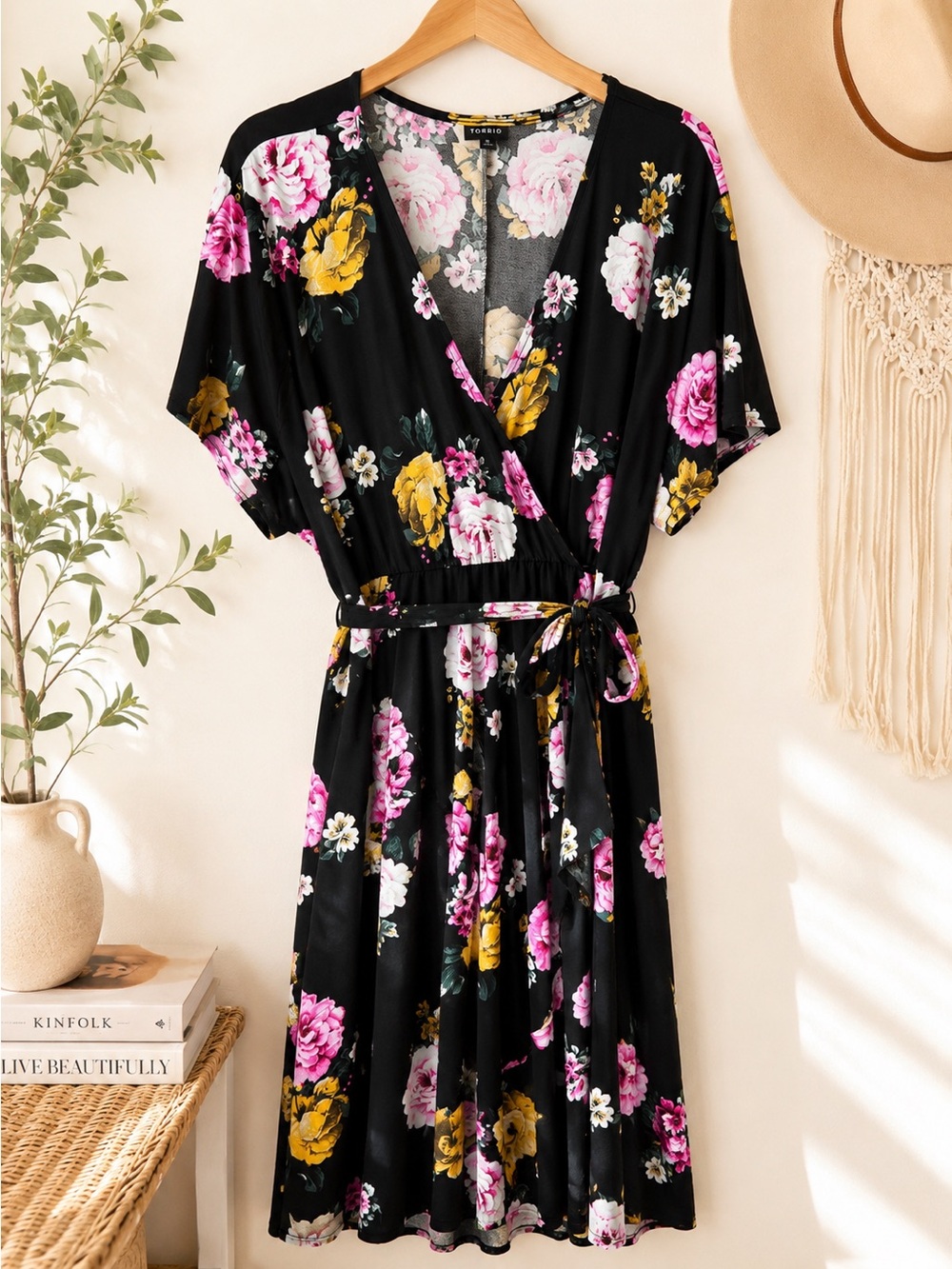 Torrid Floral Stretch Faux Wrap Dress Womens Size 3X Flutter Sleeve Sash